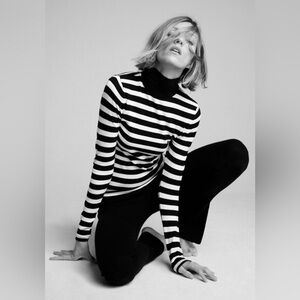 Zara high neck sweater, Size S